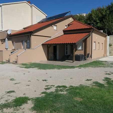 Family Apartment Baška Exteriör bild