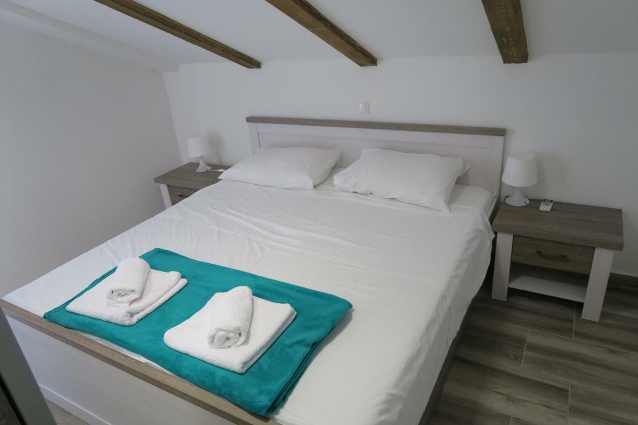 Family Apartment Baška Exteriör bild