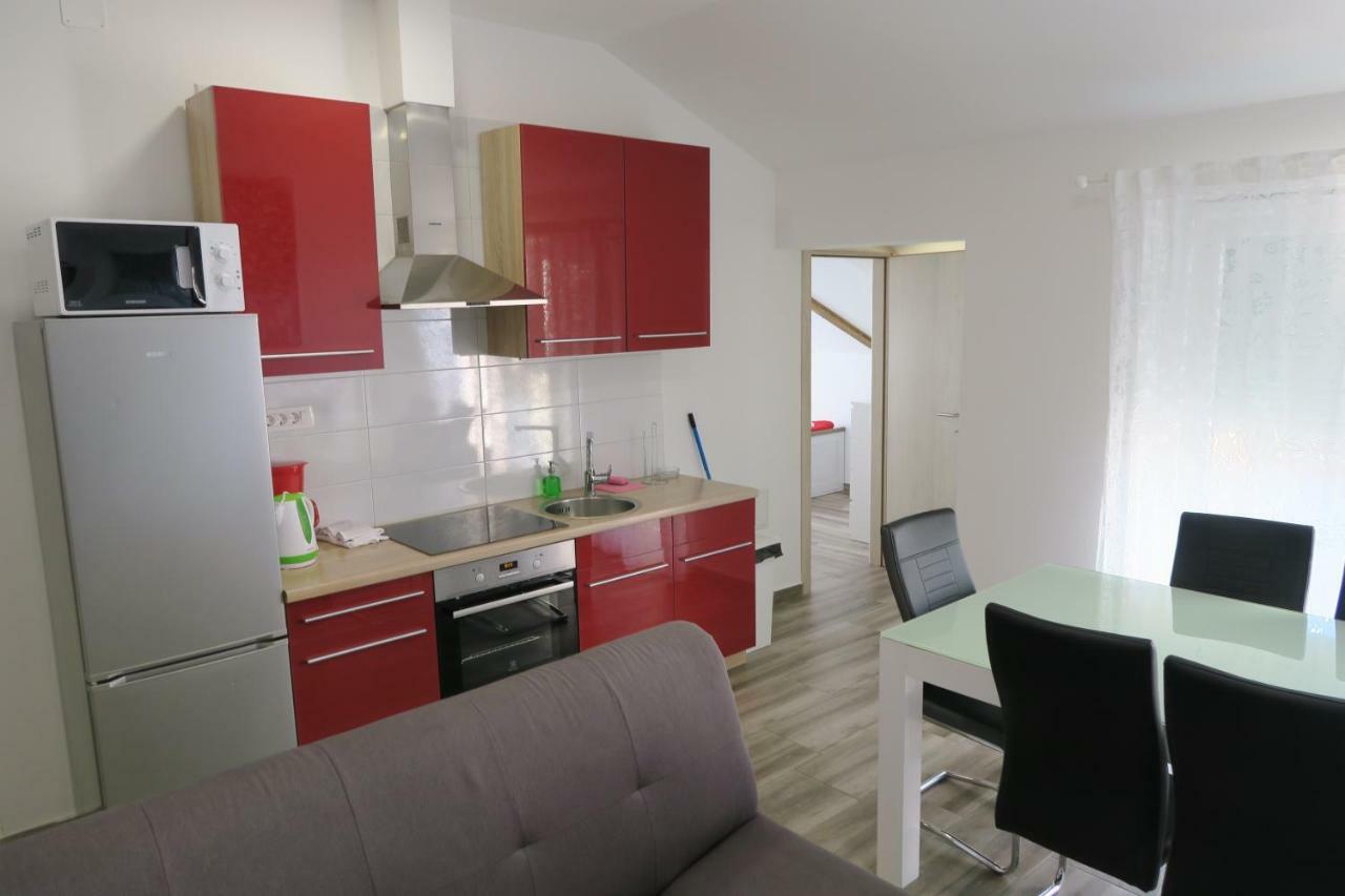 Family Apartment Baška Exteriör bild