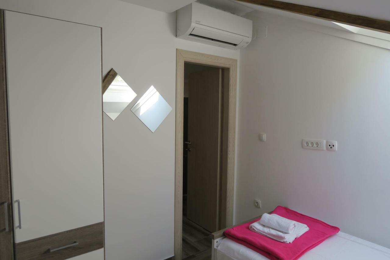 Family Apartment Baška Exteriör bild