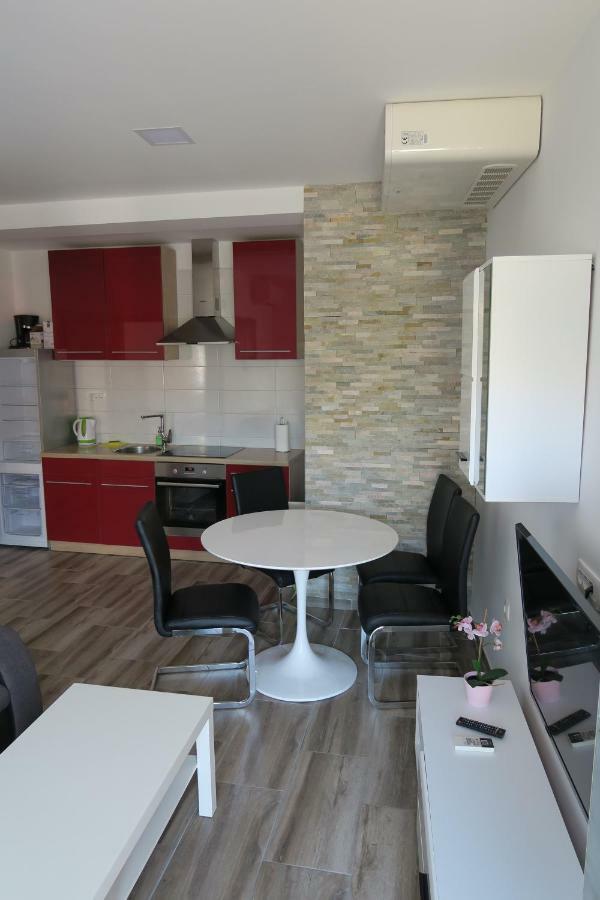 Family Apartment Baška Exteriör bild