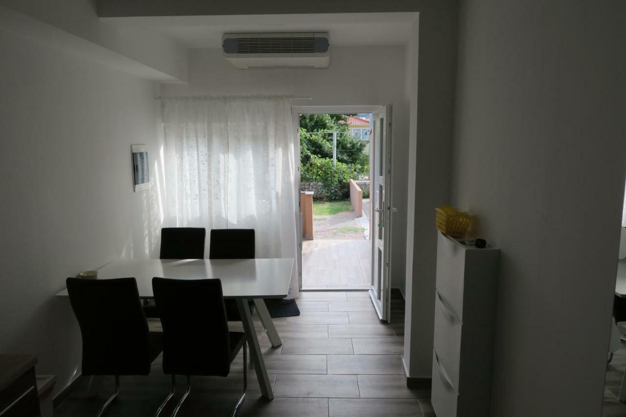 Family Apartment Baška Exteriör bild